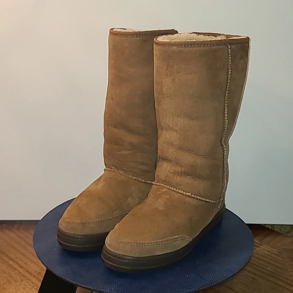 UGG Ultra Tall Boots sz.W8 Brown Pull On Suede Sheepskin Wool Mid Calf (#1561)EC - Picture 2 of 16